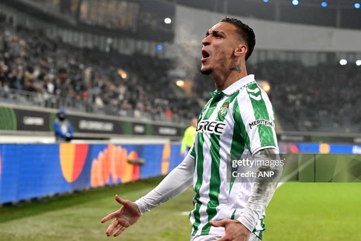 Antony Ghi Siêu Phẩm Ở Cúp Châu Âu: “Hồi Sinh” Ở Real Betis - v99club